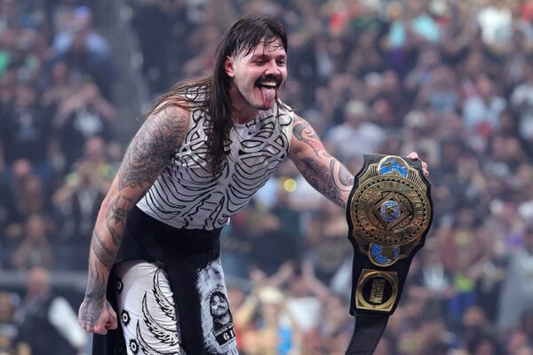 Dominik Mysterio crafts epic WrestleMania moment with Intercontinental Championship victory